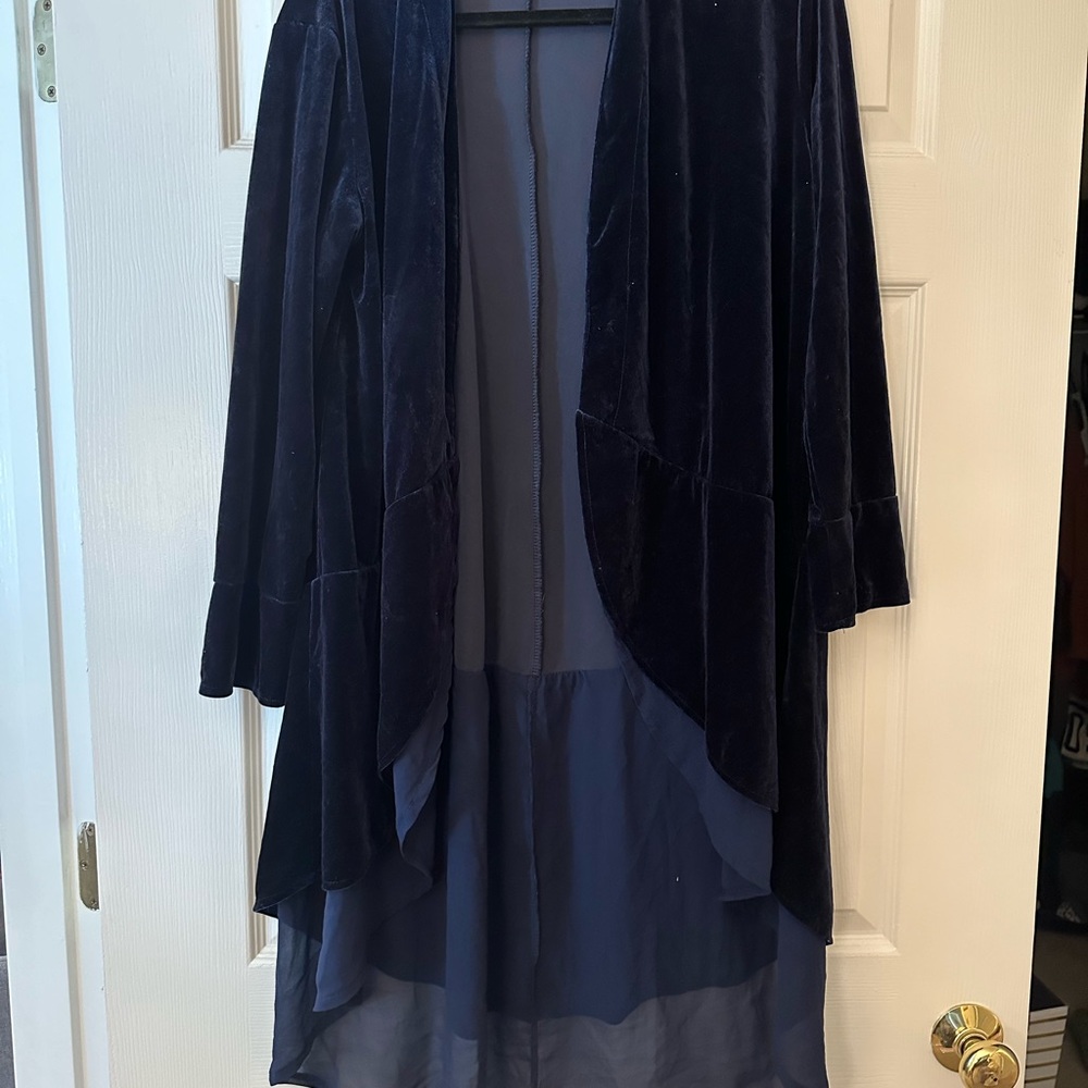 Elegant Navy Velvet Cardigan
